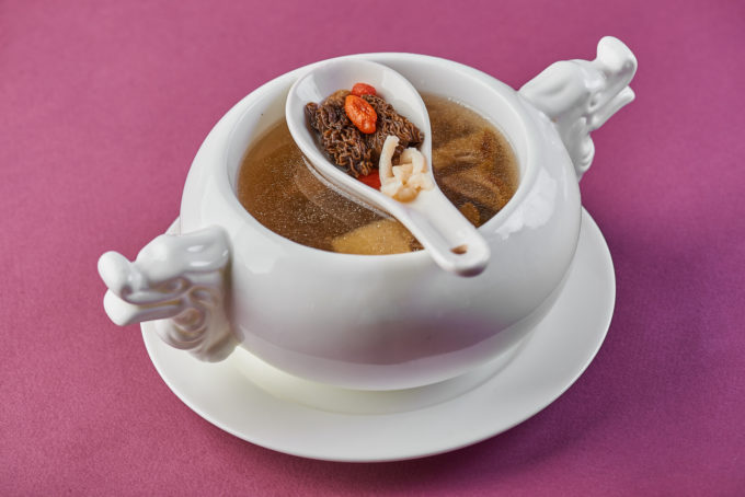 Chicken soup with matsutake mushrooms 800₽