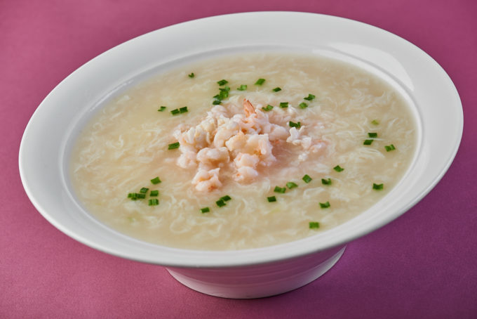 Суп с морепродуктами и домашними клецками на 5 персон 1800₽